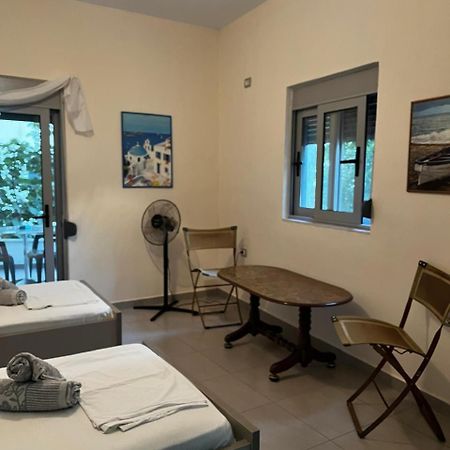 Riviera Rooms ساراندا المظهر الخارجي الصورة
