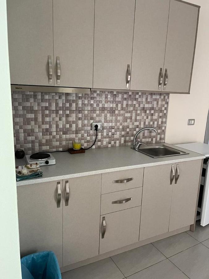 Riviera Rooms ساراندا المظهر الخارجي الصورة
