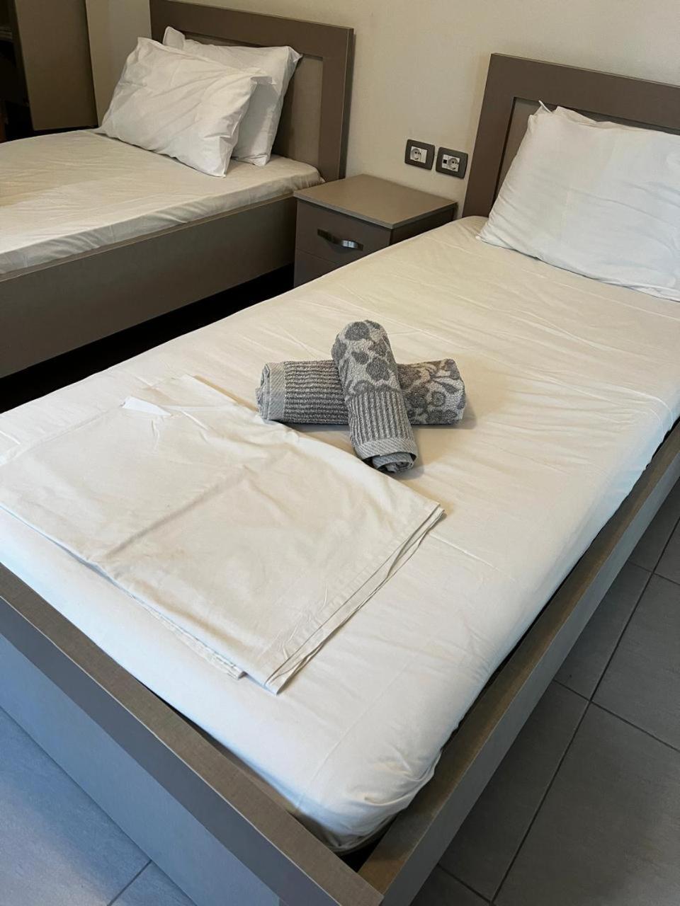 Riviera Rooms ساراندا المظهر الخارجي الصورة